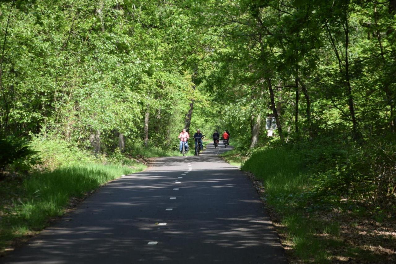 Holiday Inn 48 # Airco # Hygiene # Efteling # Hiking & Biking 奥斯特韦克 外观 照片